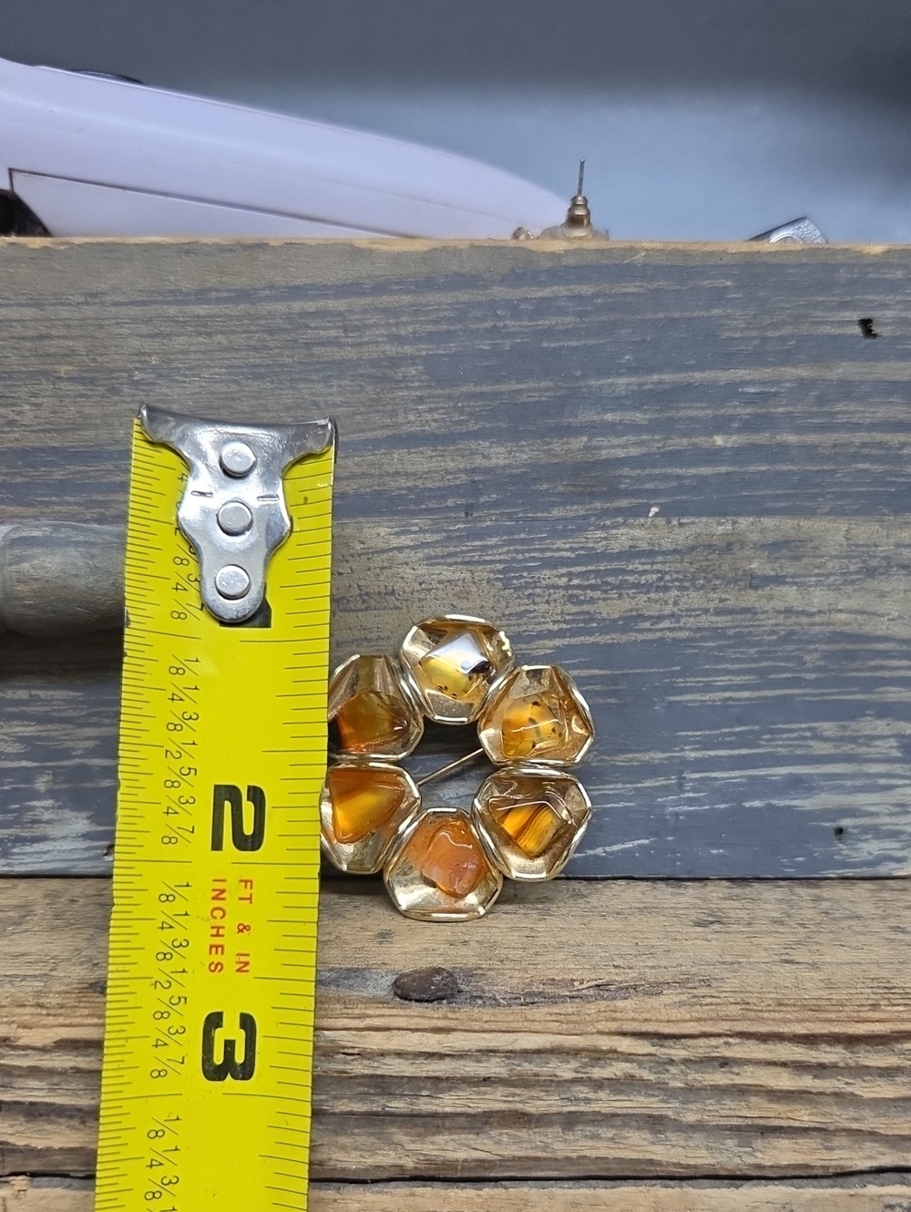 Vintage Brooch With Polished Agate Stones - Picture 3 of 4